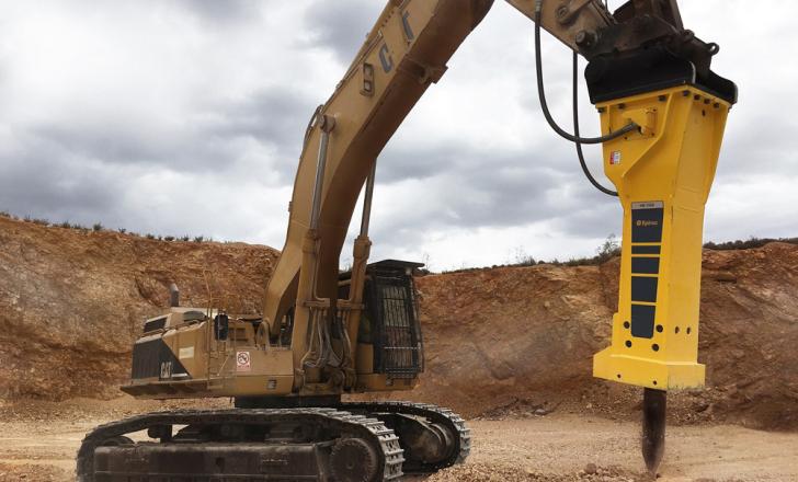 An Epiroc HB 7000 breaker on an excavator at Son Amat limestone quarry in Mallorca