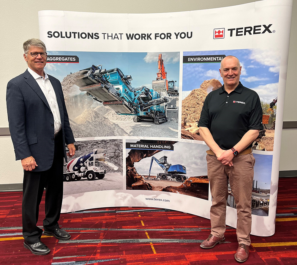 John Garrison, Terex Corporation president & CEO, (left), and Kieran Hegarty, Terex MP president